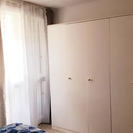 Apartment Stunning 2-Bed Apartment In Zadar