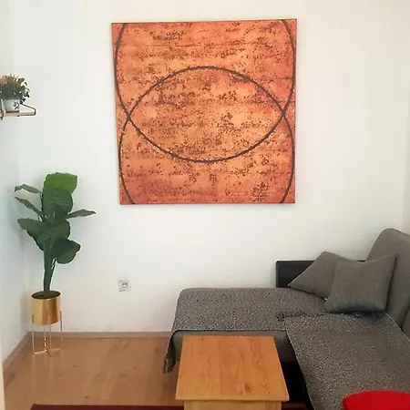 アパート Stunning 2-Bed Apartment In Zadar ザダル